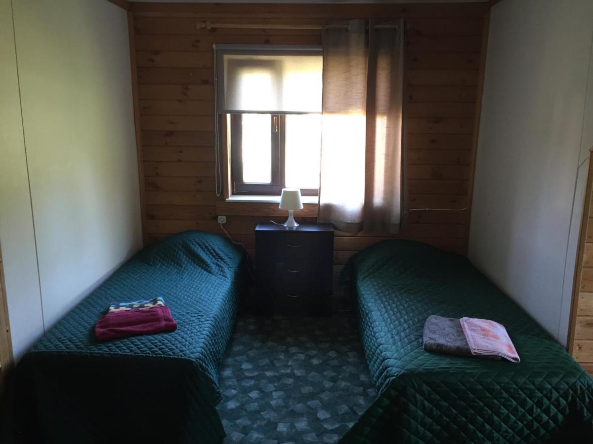 Laane Pansion Bed & Breakfast Kasmu Bagian luar foto