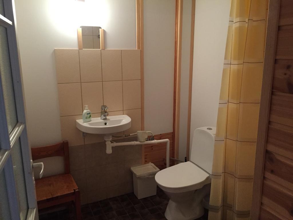 Laane Pansion Bed & Breakfast Kasmu Bagian luar foto