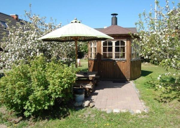 Laane Pansion Bed & Breakfast Kasmu Bagian luar foto